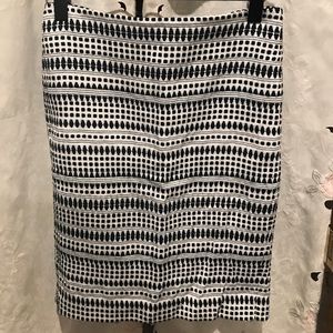 Loft black & white pencil skirt Size 2